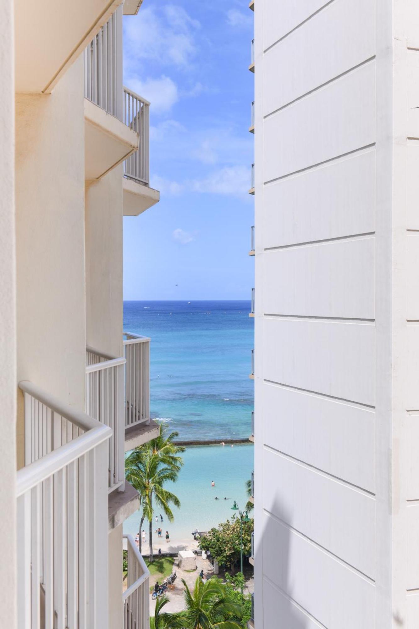 Park Shore Waikiki Hotel Honolulu Exterior photo